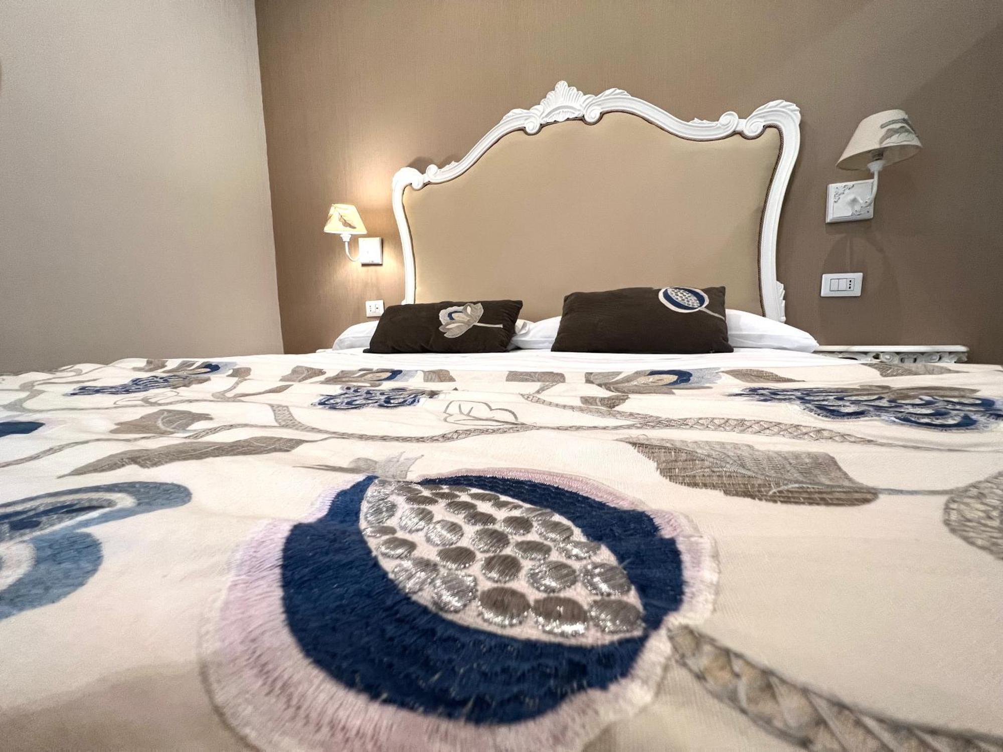 Certosa Suite Napoli Eksteriør billede